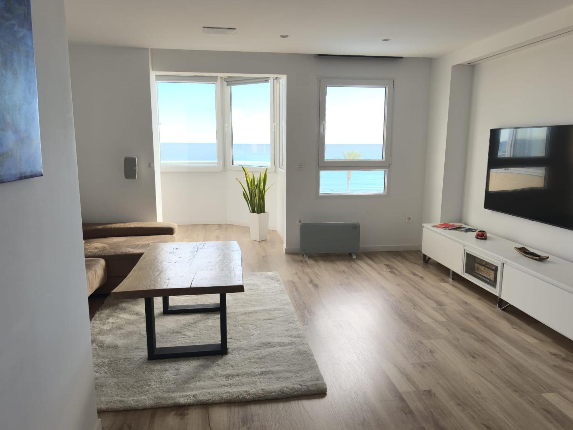 Lujoso Apartamento En Primera Linea De Playa Alicante Exterior foto